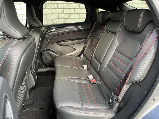 Renault Arkana 1.6 E-Tech Hybrid 145 R.S. Line | Achteruitrijcamera | Stoel + stuurverwarming | Apple Carplay / Android Auto | Adaptieve Cruise Control |