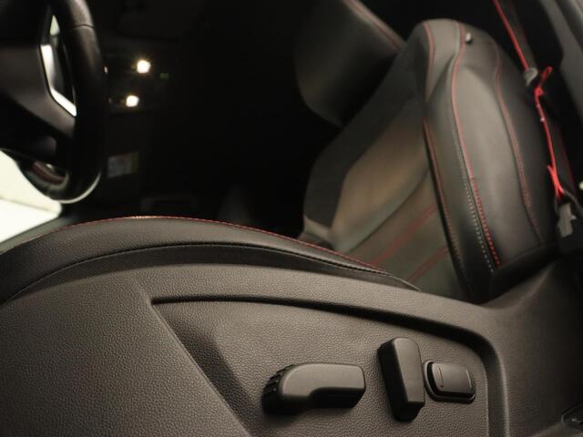 Renault Arkana 1.6 E-Tech Hybrid 145 R.S. Line | Trekhaak | Stoel & stuurverwarming | Adaptive cruise | Camera | Carplay | Navigatie | Keyless | Leder/Alcantara