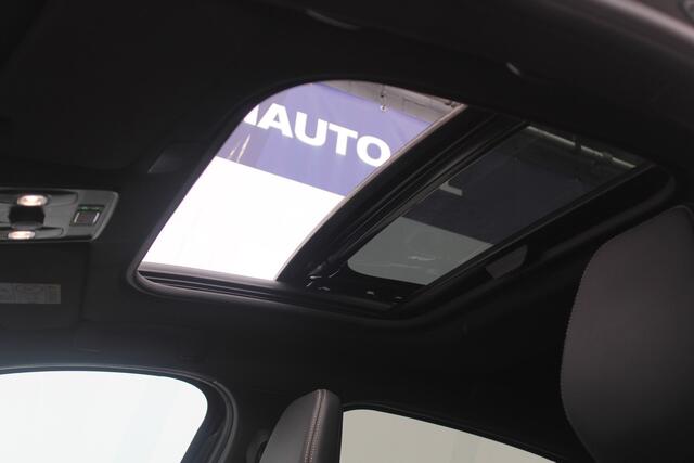 Renault Arkana 1.3 TCe 140 RS line Mild hybrid Panorama dak l Sfeerverlichting l Parkeercamera achter l Parkeersensoren voor en achter l Apple carplay / Android auto VDL auto