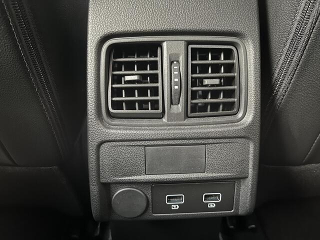 Renault Arkana 1.6 E-Tech Hybrid 145 Intens | Afneembare trekhaak | Achteruitrijcamera | Apple CarPlay / Android Auto | Navigatie |