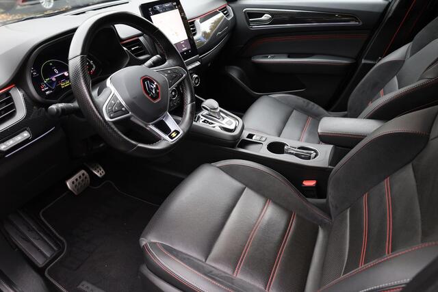 Renault Arkana 1.6 E-Tech Hybrid 145 R.S. Line DEALERONDH. LEER/ALCANTARA STUUR+STOELVERW. TREKHAAK CARPLAY CAMERA CARBON ADAPTIVE-CRUISE LANE-ASSIST DAB NAP 2XPDC 19''LMV