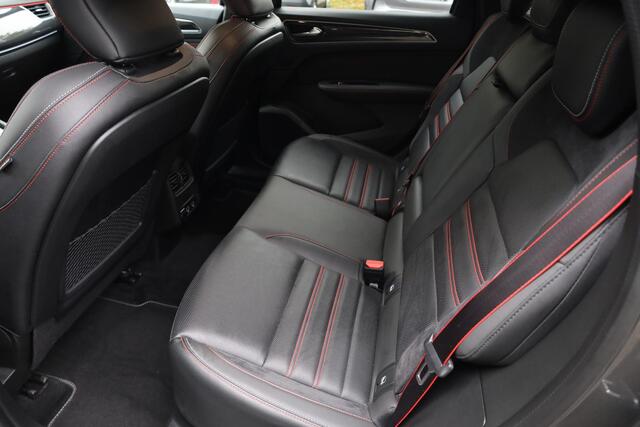 Renault Arkana 1.6 E-Tech Hybrid 145 R.S. Line DEALERONDH. LEER/ALCANTARA STUUR+STOELVERW. TREKHAAK CARPLAY CAMERA CARBON ADAPTIVE-CRUISE LANE-ASSIST DAB NAP 2XPDC 19''LMV