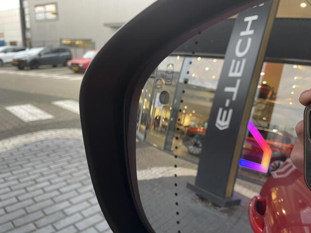 Renault Arkana 1.6 E-Tech Hybrid 145 R.S. Line / TREKHAAK / PANORAMADAK / PACK LOOK / RONDOM CAMERA