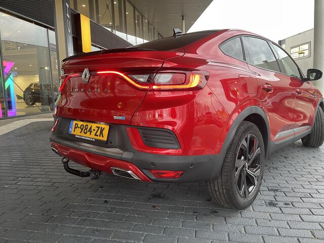 Renault Arkana 1.6 E-Tech Hybrid 145 R.S. Line / TREKHAAK / PANORAMADAK / PACK LOOK / RONDOM CAMERA