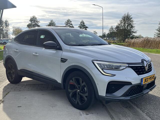 Renault Arkana 1.6 E-Tech Hybrid 145 PK R.S. Line / Apple Carplay - Android Auto / Camera / Stoelverw. + Stuurverw,. / Keyless / 18'' LMV /