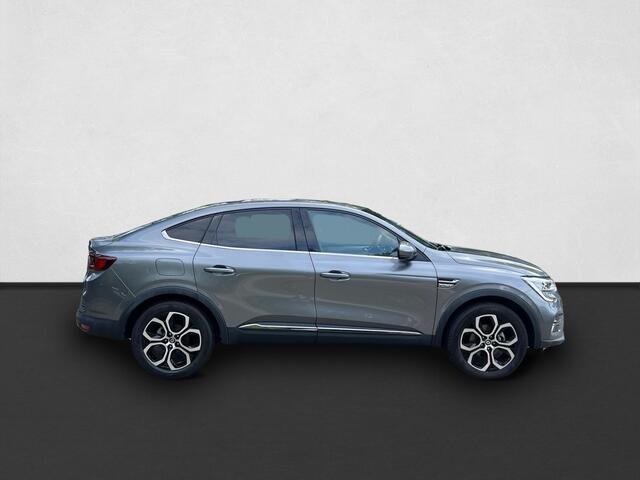 Renault Arkana 1.6 E-Tech hybrid 145 techno VOLLEDER / CAMERA / 18 INCH / GROOT NAVI / FABRIEKSGARANTIE 03.2027