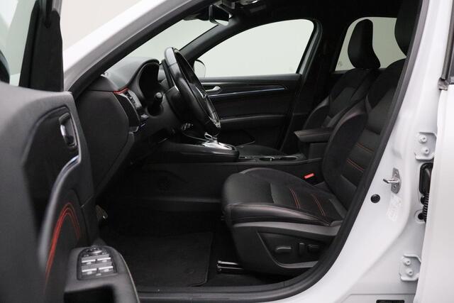 Renault Arkana 1.6 E-Tech Hybrid 145 R.S. Line 2021 | Navigatie | Cruise Control Adaptief | Verwarmde Voorstoelen | Bose Audio | Draadloze Telefoon Lader | Achteruitrij Camera | 2 Sleutels | NAP