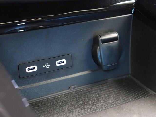 Renault Austral E-Tech Hybrid 200pk Techno Esprit Alpine | Active driver assist | Elek. verwarmbaar stoel |