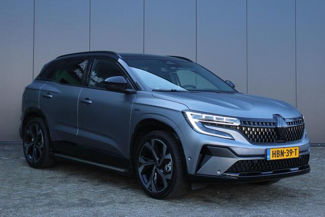 Renault Austral 1.2 E-Tech Hybrid 200Pk Iconic Esprit Alpine | Google Navigatie | Draadloze Carplay | 4-Control | Head-up | Harman Kardon Geluidsysteem | Matrix Led Koplampen | Stoel & Stuurverwarming | Sidesteps | Carbon Pack |