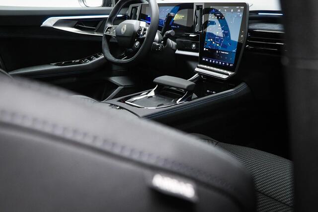 Renault Austral 1.2 E-Tech full hybrid 200 iconic esprit Alpine Nieuw Model/Direct rijden | VISION PACK | HEAD UP | STUURVERWARMING | DAB | APPLE | CAMERA