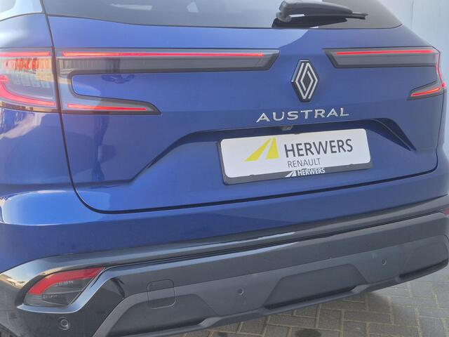 Renault Austral 1.3 mild hybrid 160 techno Automaat / Pack Solid / Trekgewicht 1800 kg / Panoramadak / Apple Carplay Android Auto / Elektrische achterklep / Stuur-, Stoel en Voorruit verwarming / Achteruitrijcamera / Keyless Entry/Start /