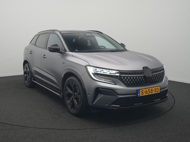 Renault Austral E-Tech Full Hybrid 200 Iconic Esprit Alpine - RIJKLAARPRIJS - Matgrijs Metallic! - Harman Kardon Audio - 360 Graden Camera - Adaptive Cruise Control - Head-Up Display - Massagestoelen - Stoel- en Stuurverwarming - Dealeronderhouden