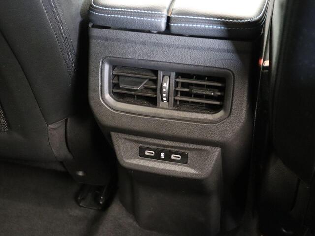 Renault Austral E-Tech full hybrid 200pk Iconic esprit Alpine | Massage Stoelen | Voorruit Verwarming | Stoel- en Stuurverwarming | Achteruitrijcamera |