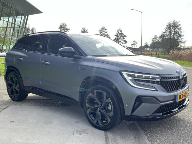 Renault Austral 1.2 E-Tech full hybrid 200 PK / 4-Control / Mat Grijs/ iconic esprit Alpine / Dealer onderhouden / Stoelverw.+ Stuurverw. / Camera 360' / 20'' LMV /