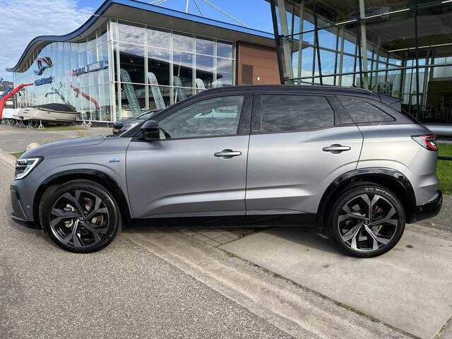 Renault Austral 1.2 E-Tech full hybrid 200 PK / 4-Control / Mat Grijs/ iconic esprit Alpine / Dealer onderhouden / Stoelverw.+ Stuurverw. / Camera 360' / 20'' LMV /