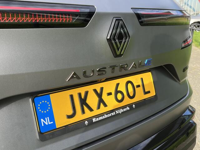 Renault Austral 1.2 E-Tech full hybrid 200 PK / 4-Control / Mat Grijs/ iconic esprit Alpine / Dealer onderhouden / Stoelverw.+ Stuurverw. / Camera 360' / 20'' LMV /