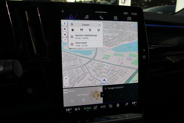 Renault Austral 1.2 E-Tech full hybrid 200 iconic esprit Alpine | 4Control | Panorama dak | Stoelmassage | 360 camera | Dodehoekdetectie | Stoelverwarming en Stuurwielverwarming