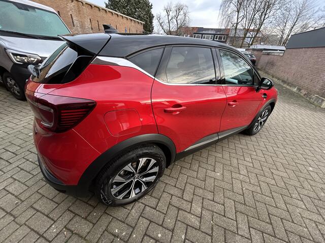 Renault CAPTUR 1.6 E-Tech Hybrid 145 techno