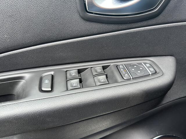 Renault CAPTUR 0.9 TCe Limited | Cruise | Navi | PDC