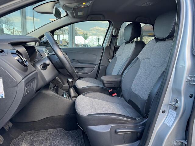 Renault CAPTUR 0.9 TCe 90pk Bose - Navi - Camera - LED