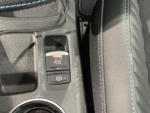 Renault CAPTUR 1.6 E-Tech full hybrid 145 esprit Alpine Renault Captur 1.6 E-Tech Hybrid 145 esprit Alpine