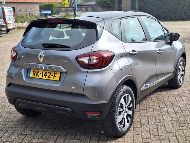 Renault CAPTUR 0.9 TCe Zen Navigatie / Airco / Cruise Control / Centrale vergrendeling