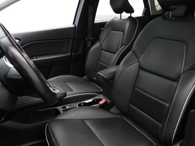 Renault CAPTUR 160pk E-Tech Plug-in Hybrid Intens Automaat/EDC Camera | Adapt. Cruise | Navi | Parkeersens. v+a | Stoel-/stuurverw. | Panoramadak