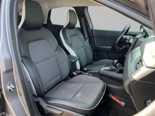 Renault CAPTUR 1.3 TCe INTENS EDC 140 AUTOMAAT / CAMERA / 18 INCH / STOEL EN STUURVERWARMING / TREKHAAK