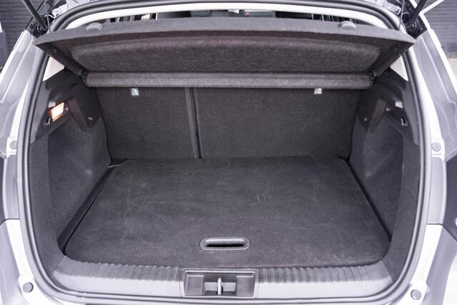 Renault CAPTUR 1.3 mild hybrid 160 iconic navigatie digi-cockpit stoelverwarming rondom camera PDC v+a DAB inparkeerhulp 18"-inch voorstoelen hoogte verstelbaar