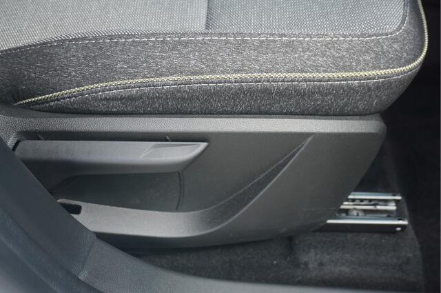 Renault CAPTUR 1.3 mild hybrid 160 techno (laatste 160 pk!)