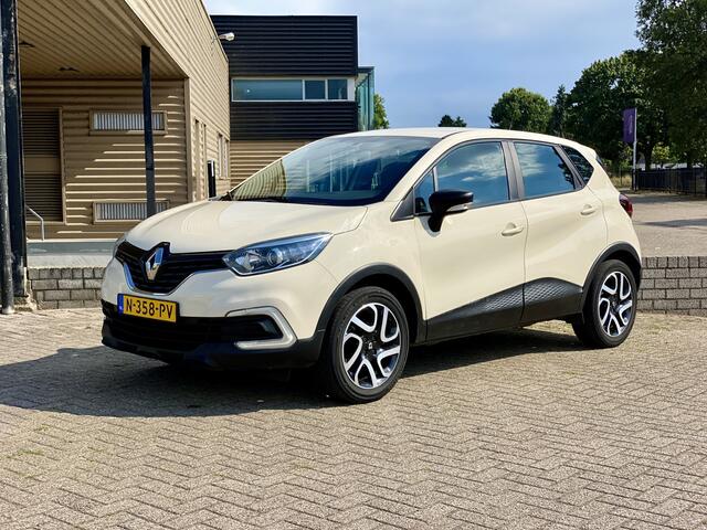 Renault CAPTUR 0.9 TCe Life | LMV, Apple carplay | Camera |