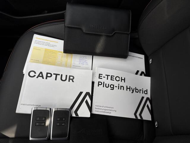 Renault CAPTUR 1.6 E-Tech Plug-in Hybrid 160 Initiale Paris / 1e eigenaar / NL auto / Dealer onderhouden / Stoelverwarming / Lederen bekleding /