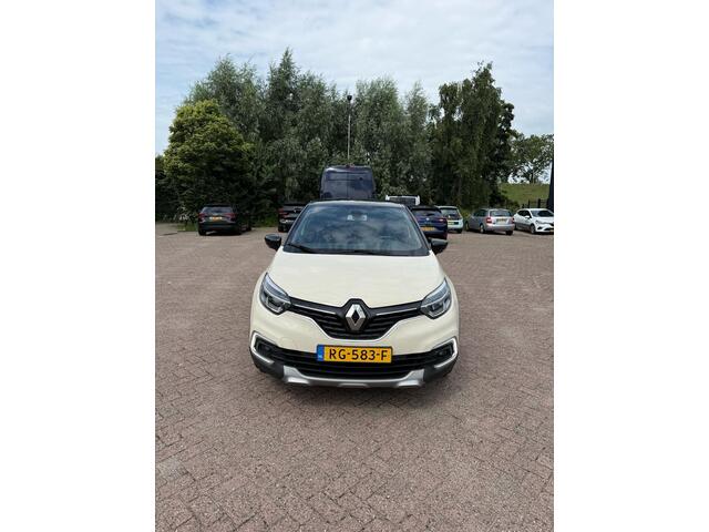 Renault CAPTUR 0.9 TCe Intens | Navigatie | Achteruitrijcamera | Parkeersensoren achter | Cruise- en Climate Control |