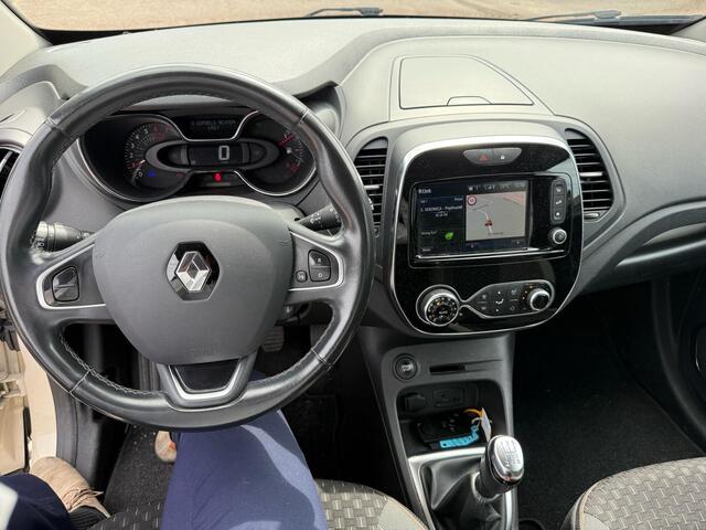 Renault CAPTUR 0.9 TCe Intens | Navigatie | Achteruitrijcamera | Parkeersensoren achter | Cruise- en Climate Control |
