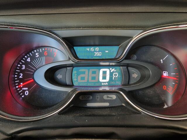 Renault CAPTUR 1.2 TCe Xmod | 1E EIGENAAR | 100% DEALER ONDERHOUDEN | TREEPLANKEN | COMPLETE AUTO! |