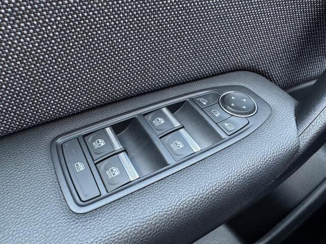 Renault CAPTUR 1.0 TCe 90 Techno Camera Harman Kardon All Season