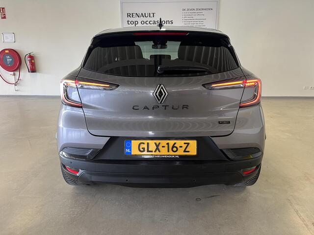 Renault CAPTUR 1.6 E-Tech full hybrid 145 techno SCHUIF KANTELDAK / NAVIGATIE / GOOGLE ASISTENT / CLIMATE CONTROLE /PARKEERSENSOREN VOOR EN ACHTER+CAMERA.