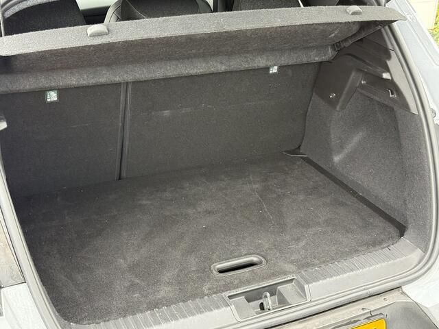 Renault CAPTUR 1.0 TCe 90 techno (Hoge Instap) Camera | Navigatie