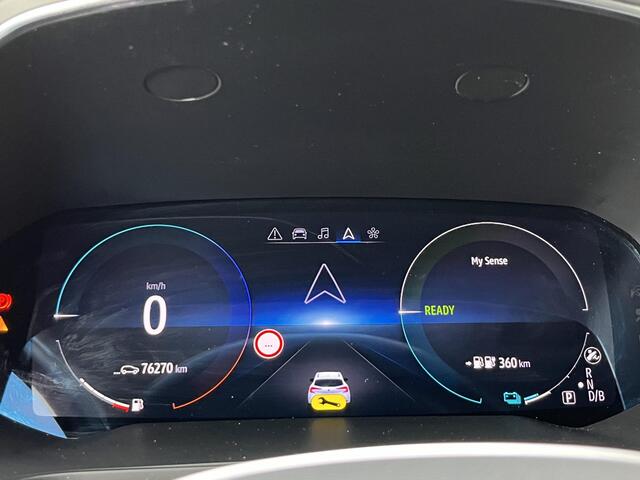Renault CAPTUR 1.6 E-Tech Plug-in Hybrid 160 Intens | Trekhaak | Apple Carplay / Android Auto | All Season |