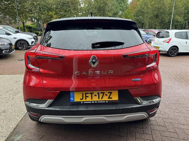 Renault CAPTUR 1.6 E-Tech plug-in hybrid 160 Initiale Paris