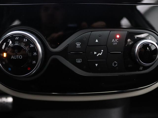 Renault CAPTUR TCe 155pk Initiale Paris EDC/Automaat BOSE | Camera | Cruise | Navi | Parkeersens. v+a | Stoelverw.