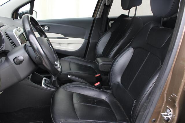 Renault CAPTUR 0.9 TCe Intens / LEDER / CAMERA / NAVI / TREKHAAK