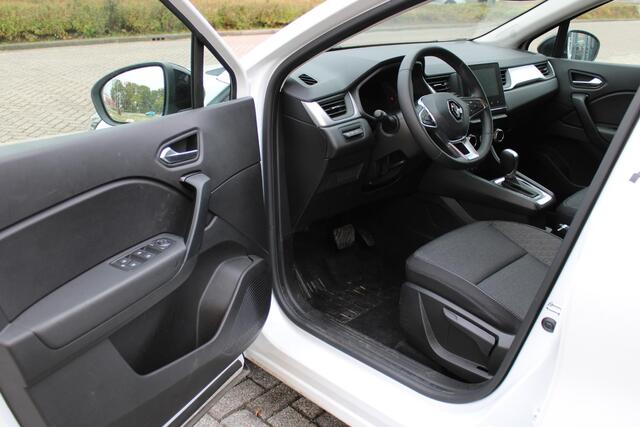 Renault CAPTUR E-Tech Hybrid 145 Evolution | Weinig kms | Easy Link Navigatie |