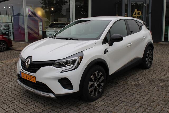 Renault CAPTUR E-Tech Hybrid 145 Evolution | Weinig kms | Easy Link Navigatie |