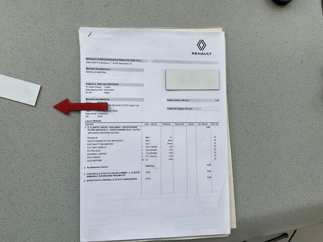 Renault CAPTUR 1.6 E-Tech Hybrid 145 Rive Gauche Automaat / Apple Carplay Android Auto / Achteruitrijcamera / Keyless Entry/Start / Cruise control / Navigatie / Climate control / Lichtmetalen wielen 18" /