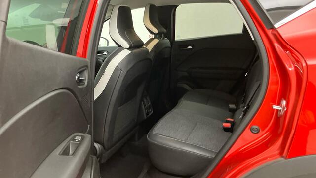 Renault CAPTUR 1.3 TCe 140 Intens