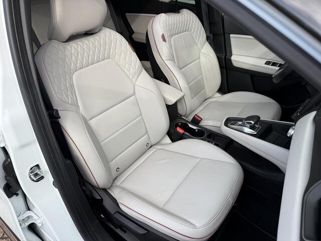 Renault CAPTUR Initiale Paris 1.3 Tce 130 EDC automaat | panoramadak | Bose | lederen bekleding | tijdelijk gratis Top Afleverpakket twv Eur 695