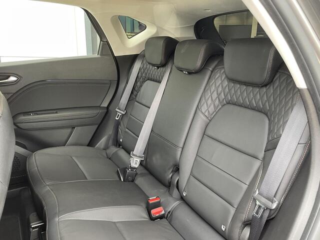 Renault CAPTUR 1.3 mild hybrid 160 iconic | Automaat | Trekhaak | Lederen bekleding |