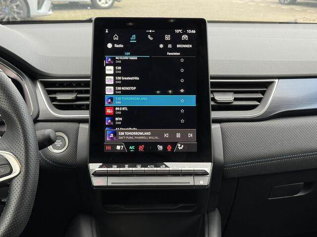 Renault CAPTUR 1.3 TCe 160 esprit Alpine (Hoge instap) Automaat | Camera | Winter Pack | Navigatie