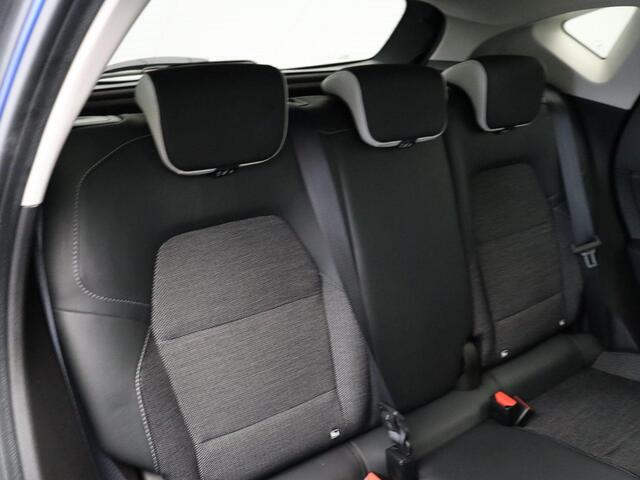 Renault CAPTUR TCe 90pk Techno | Navigatie | Achteruitrijcamera | Parkeersensoren voor en achter | Climate control |